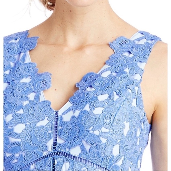 EUC Vineyard Vines 144th Kentucky Derby Lace Dress In Periwinkle, Size 00 - Picture 5 of 16